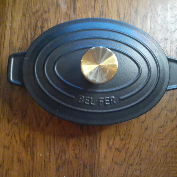 NEW Bel Fer Gray 9” Cast Iron Covered Au Gratin w/ interchangeable Knob. - Picture 6 of 7
